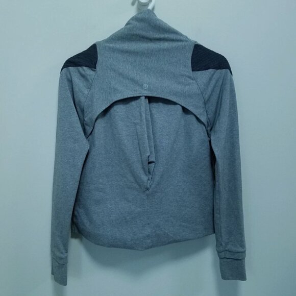 Lululemon Sway Jacket 6 Small Asymmetrical Zipper Charcoal Gray Woman's Sweater - Picture 3 of 8